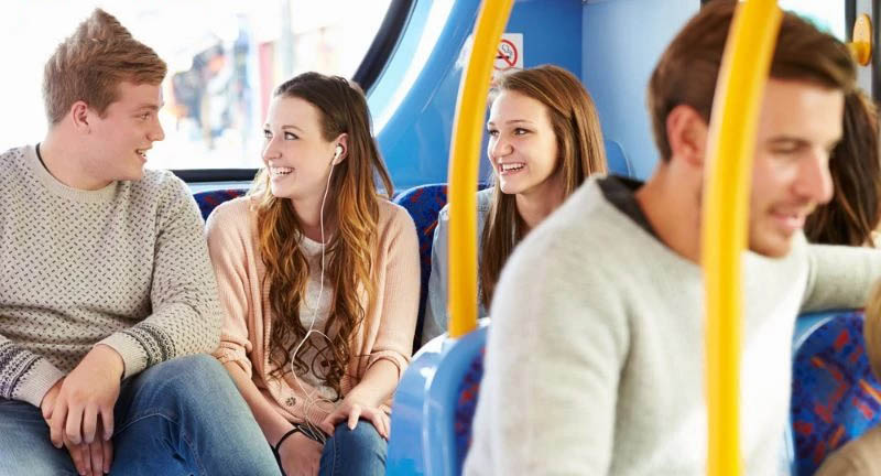 Cac-mau-cau-tieng-Anh-giao-tiep-khi-di-xe-bus