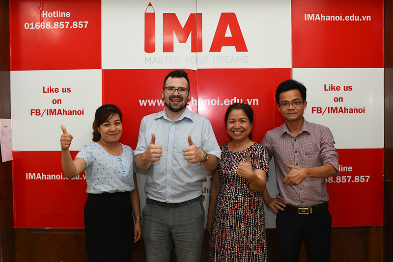 Review-trung-tam-tieng-anh-IMA-tu-hoc-vien