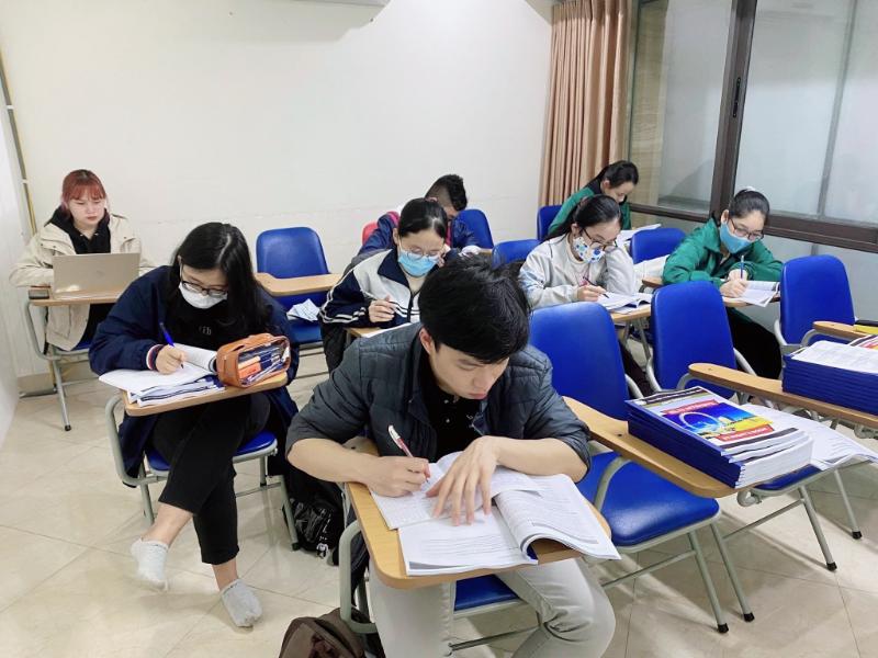 Các khóa học nổi bật tại trung tâm tiếng Anh ABIT