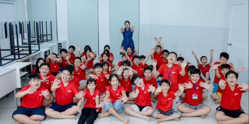 Co-nen-chon-trung-tam-Anh-ngu-RES-khong