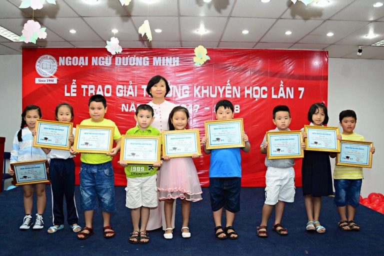 Review-trung-tam-ngoai-ngu-Duong-Minh-chi-tiet-tu-hoc-vien