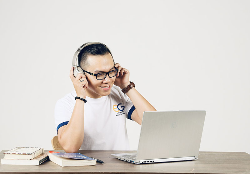 Khóa học tiếng Anh giao tiếp onlin tại English Guide