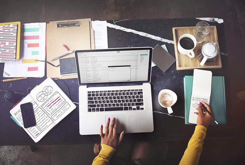 Viết email bằng tiếng Anh