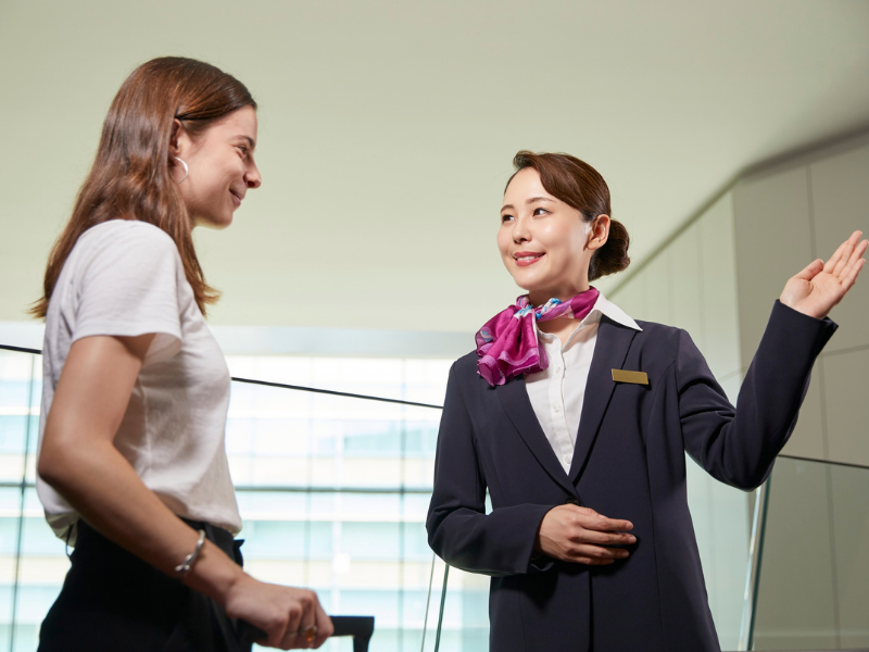 Hoc-gioi-tieng-Anh-thi-lam-nghe-gi-luong-cao-Quan-tri-khach-san-nha-hang