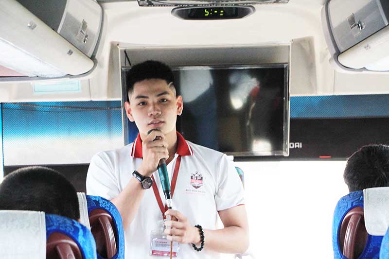 Huong-dan-vien-du-lich