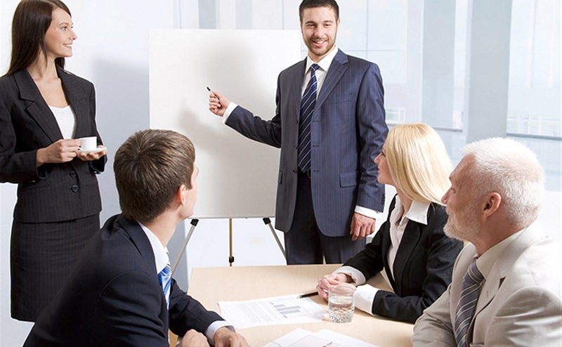 Mau-cho-vi-tri-quan-ly-hoac-nhan-su-cap-cao