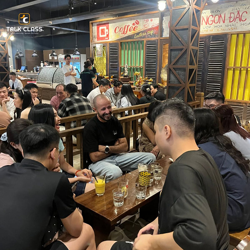 Coffee Talk luyện tiếng Anh với người nước ngoài tại Talk Class